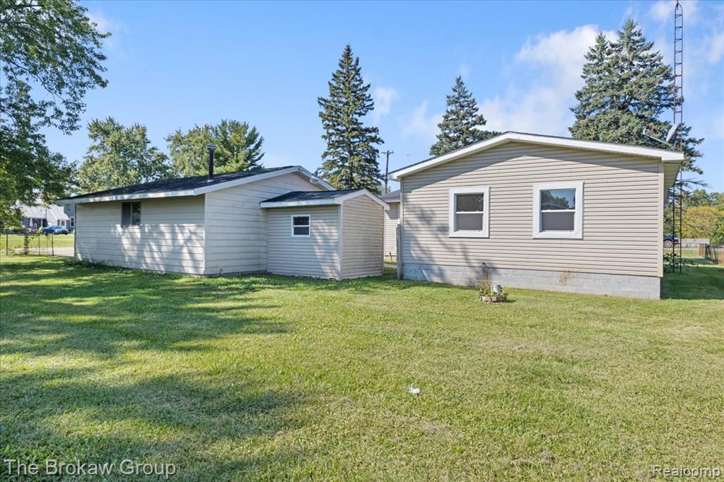 4062 N Belsay Road, Flint, MI 48506 — Photo 37