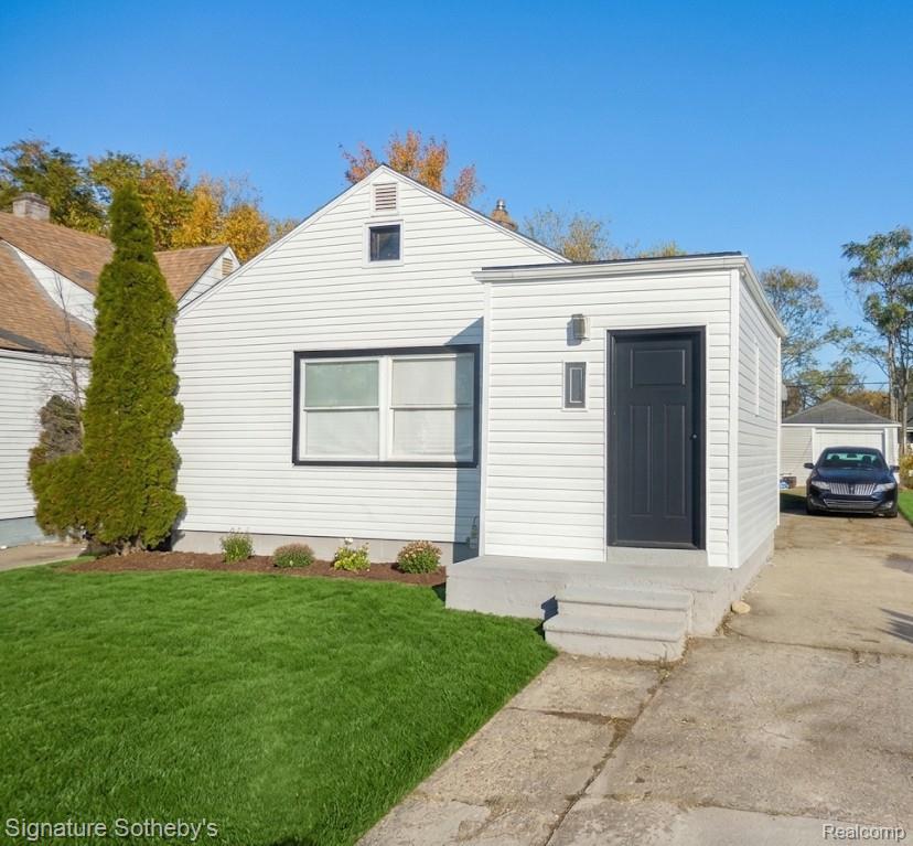 20110 Carrie Street, Detroit, MI 48234
