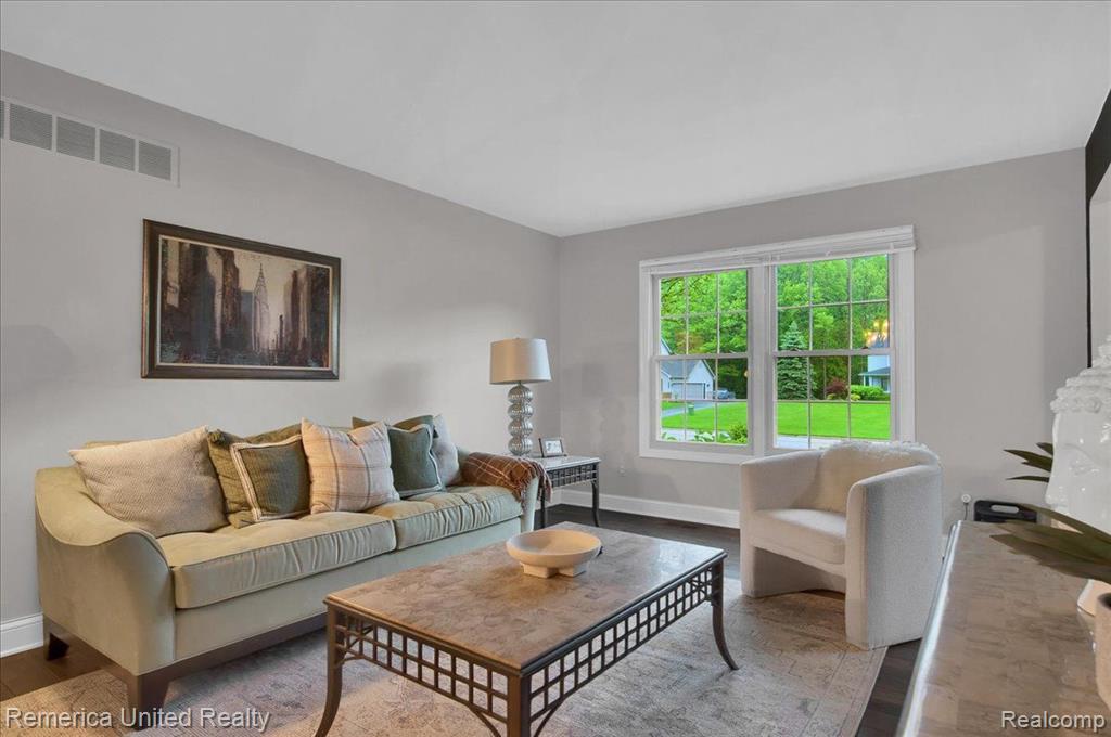 10421 ABRAMS, Brighton, MI 48114 — Photo 16