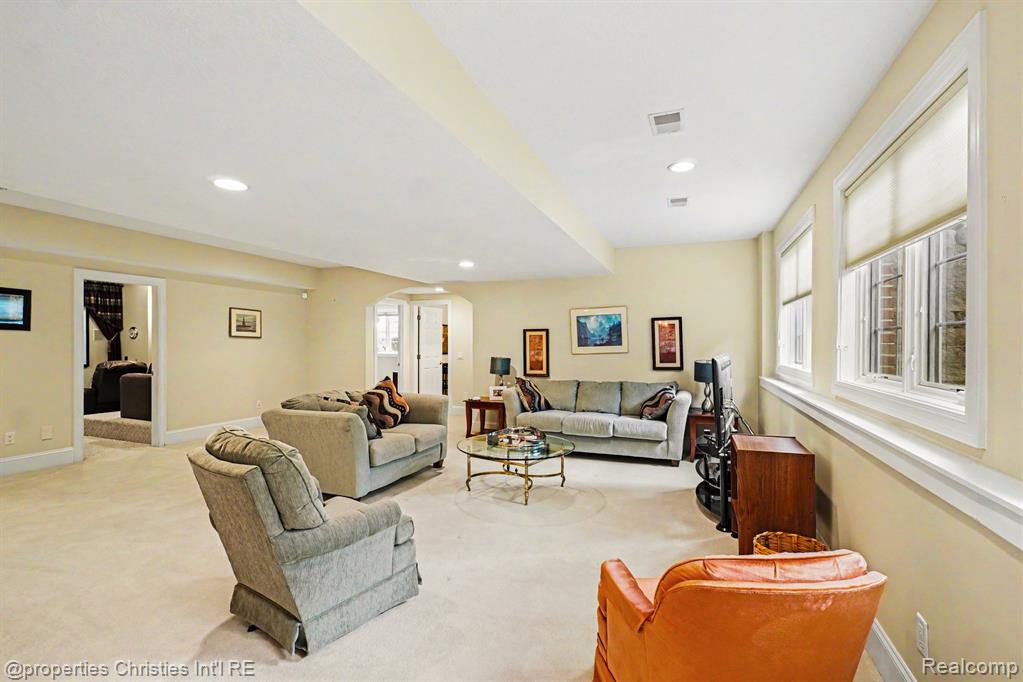 16987 Kings Fairway Lane, Grand Blanc, MI 48439 — Photo 7