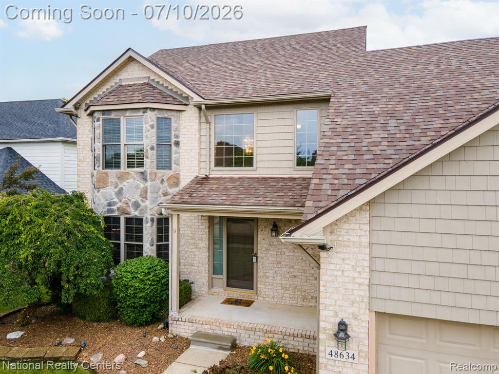 48634 Lafayette Drive, Macomb, MI 48044 — Photo 2