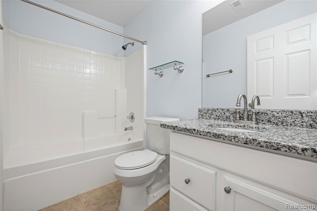 28139 Carlton Way Drive, Novi, MI 48377 — Photo 37