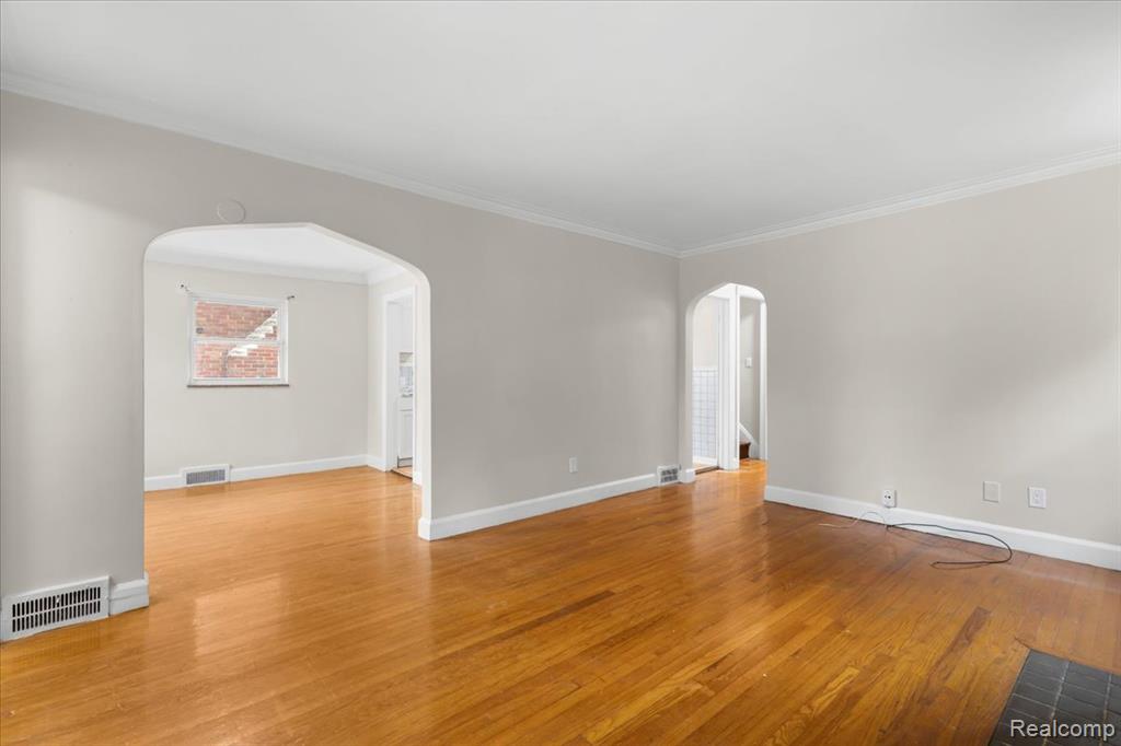 11110 Wayburn Street, Grosse Pointe, MI 48224 — Photo 4