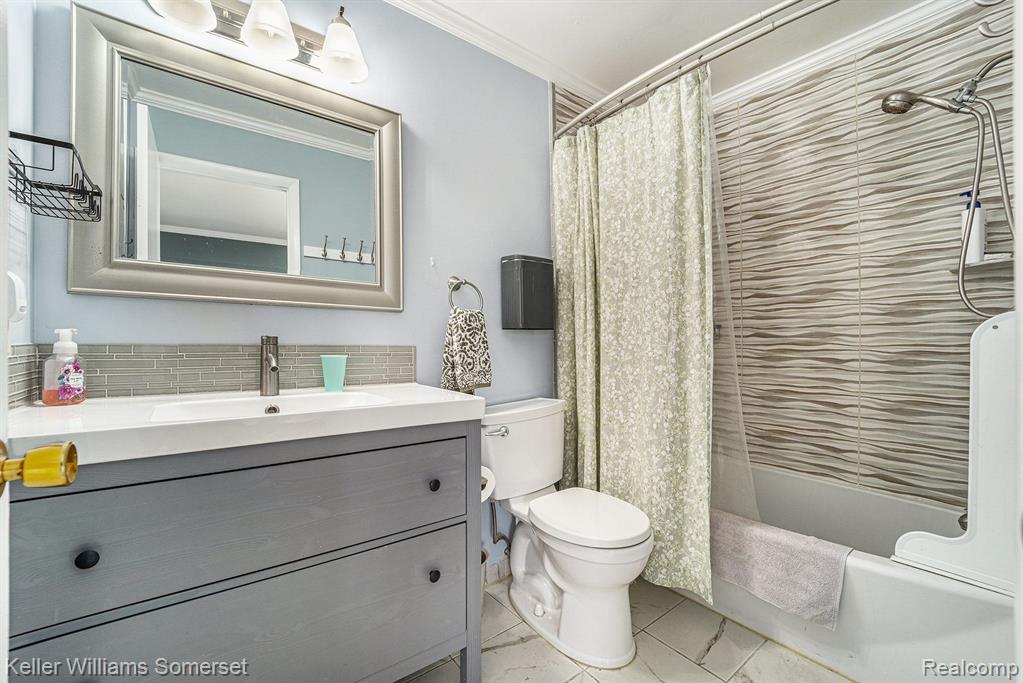 5594 FAWN, Troy, MI 48098 — Photo 16