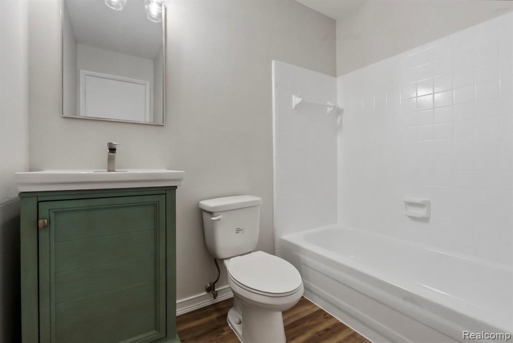 23507 N Rockledge, Novi, MI — Photo 16