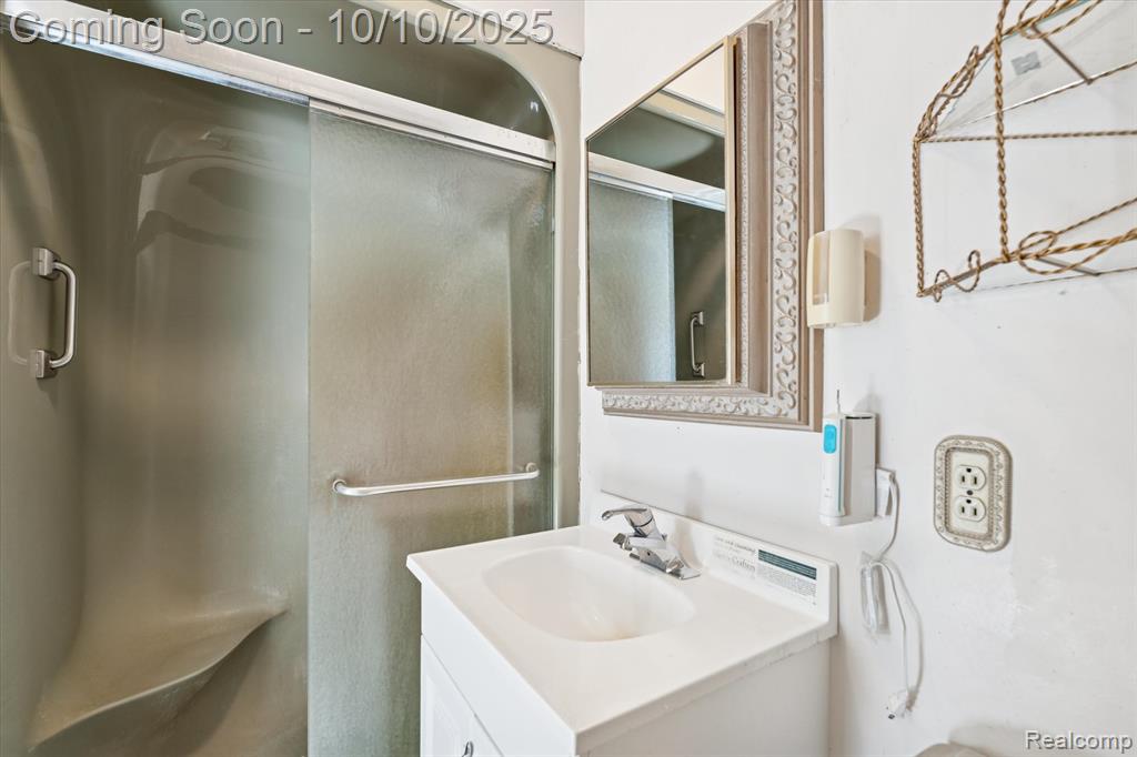 7750 Sleepy Hollow Drive, Northville, MI 48168 — Photo 25