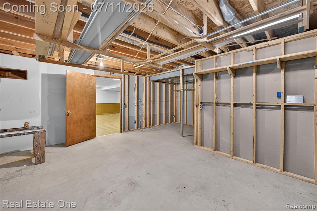 5128 Queensway, Howell, MI 48843 — Photo 44