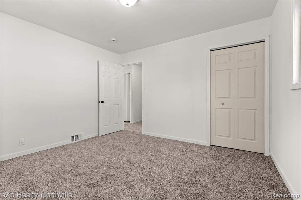 4675 Julius Boulevard, Westland, MI 48186 — Photo 28