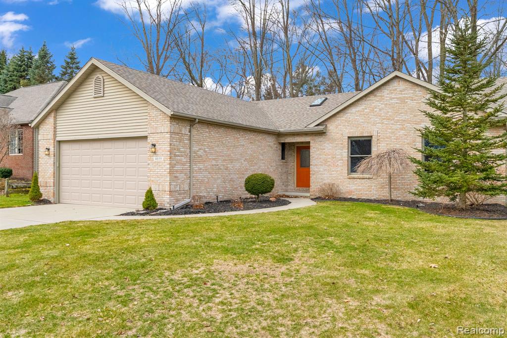 4039 Stoney Creek Drive, Fort Gratiot, MI 48059 — Photo 3