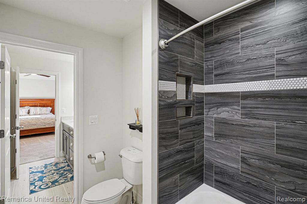 301 River Wood Trail, Milford, MI 48381 — Photo 11