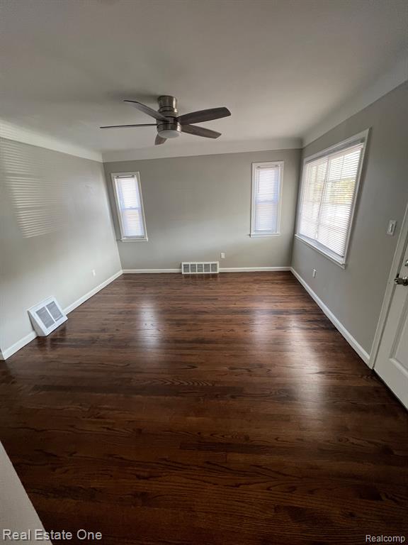 916 STEWART Avenue, Lincoln Park, MI 48146 — Photo 10