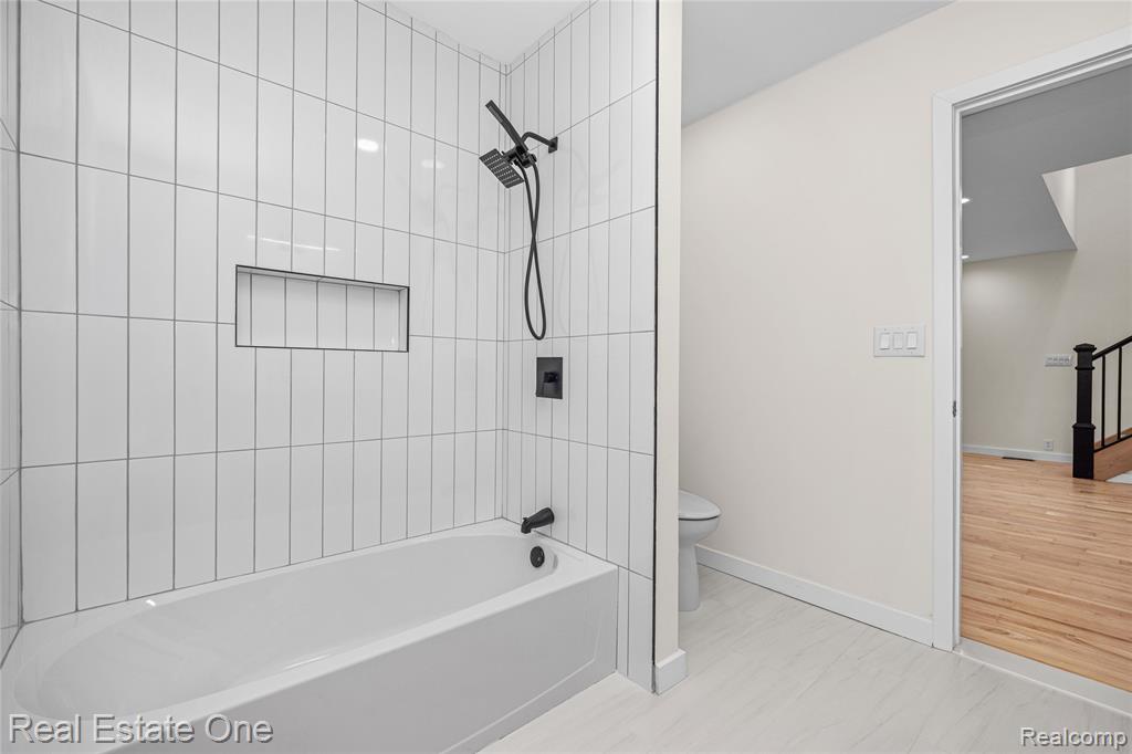 9047 Gale Road, White Lake, MI — Photo 35