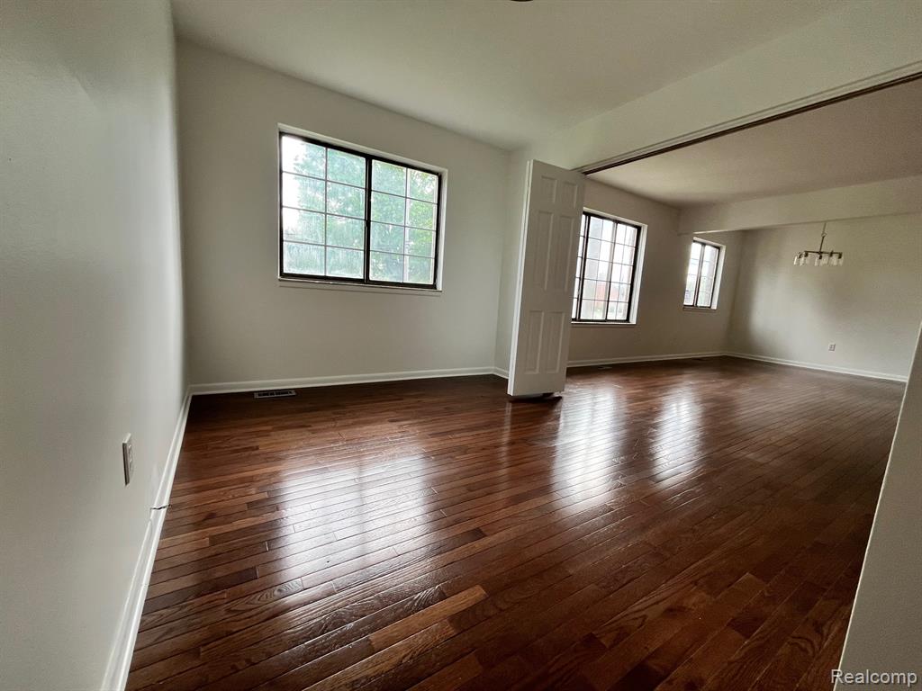 23025 Liberty Street, 13, Saint Clair Shores, MI 48080 — Photo 26