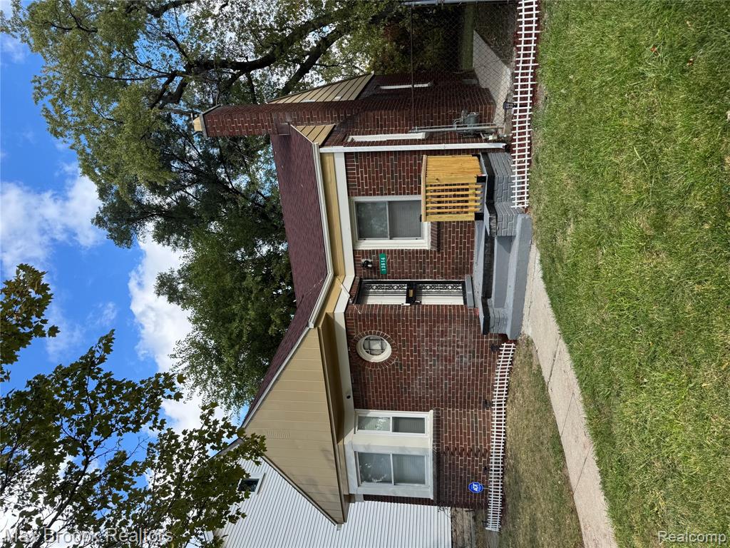 13614 MONTROSE Street - Photo 2