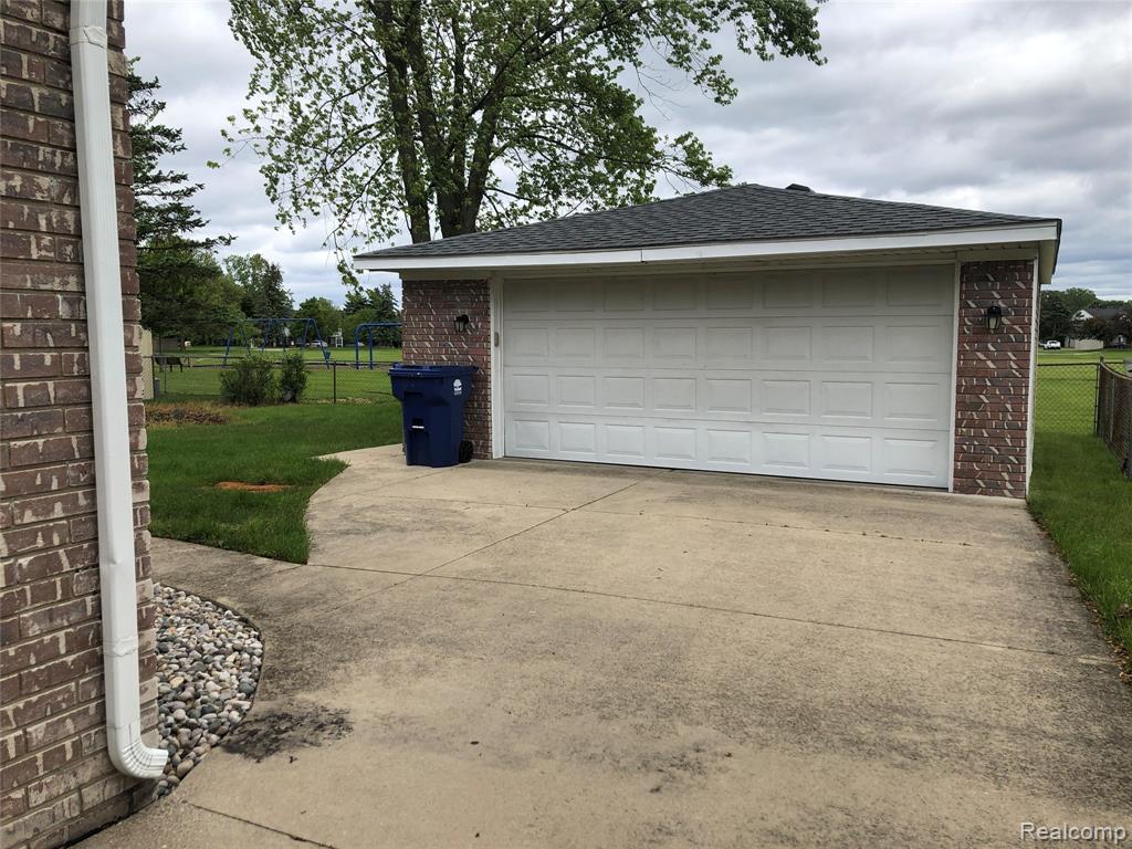 6900 ARDSLEY Drive, Canton, MI 48187 — Photo 2