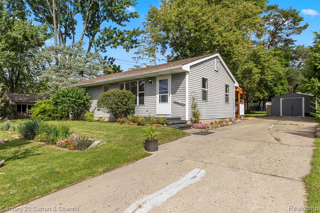 444 S Ridge Street, South Lyon, MI 48178 — Photo 31