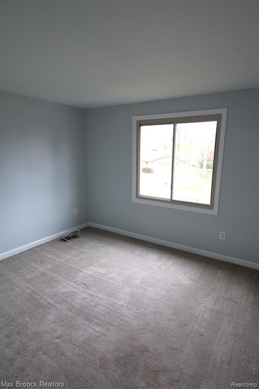 6895 INDIAN CREEK Drive, West Bloomfield, MI — Photo 11