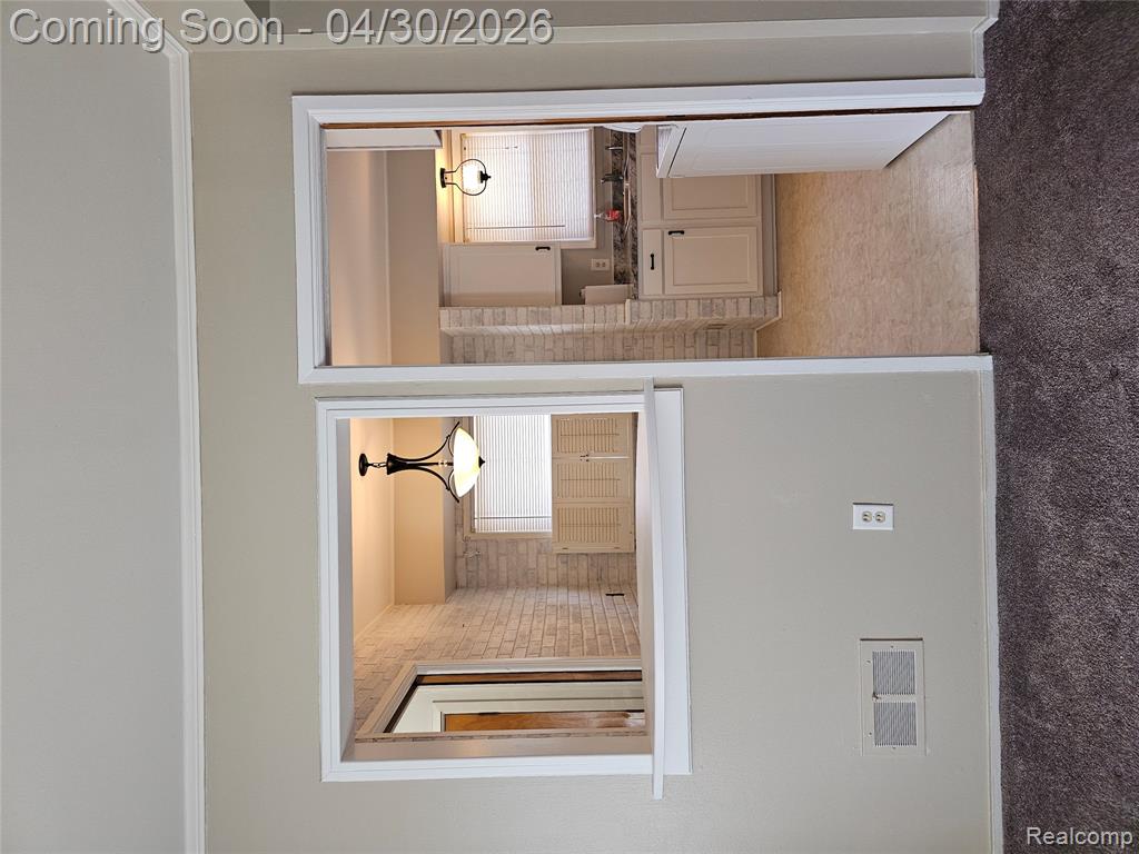 7355 W Frumin Court, Westland, MI — Photo 5