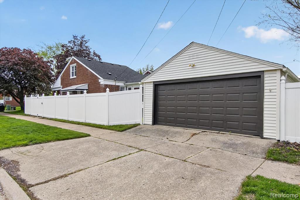 13212 Phelps Street, Southgate, MI 48195 — Photo 42