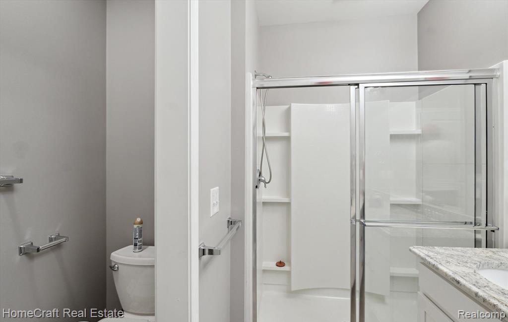 8155 STAMFORD Drive, Ypsilanti, MI 48198 — Photo 23