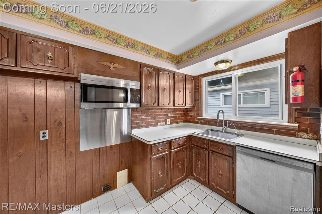 6449 Huron Street, Taylor, MI 48180 — Photo 13