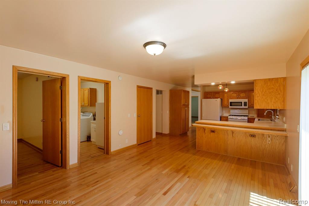 49335 WEAR Road, Belleville, MI 48111 — Photo 12