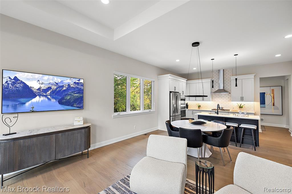 7464 Gramercy Circle, 19, West Bloomfield, MI — Photo 17