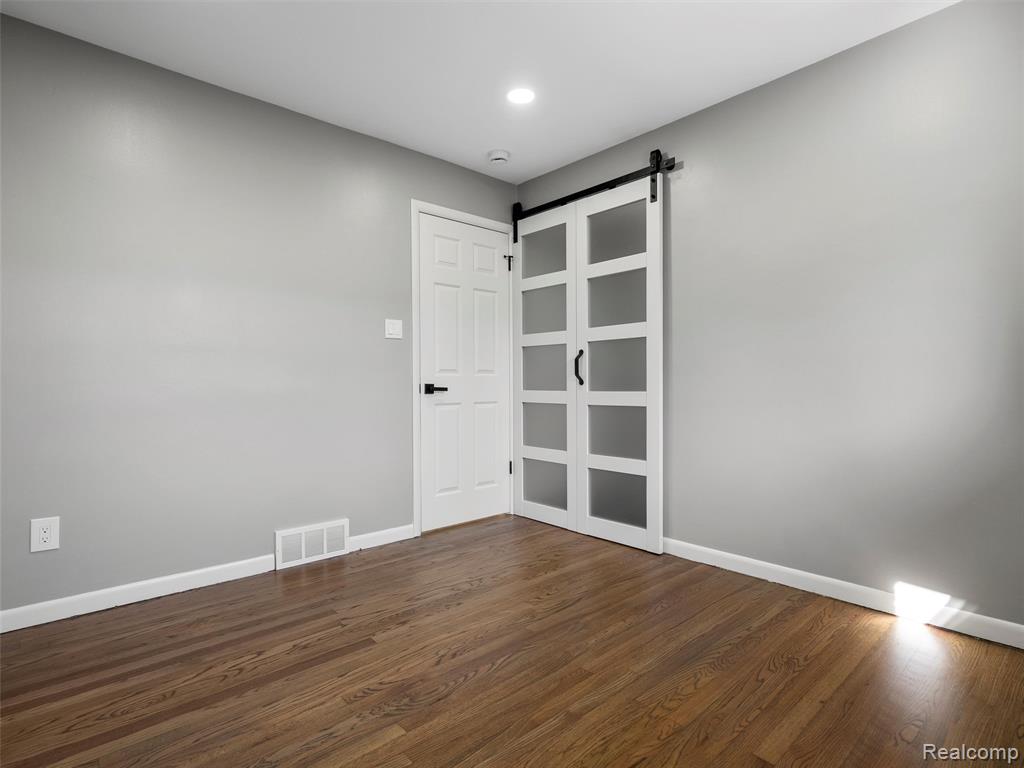 4041 Yorba Linda Boulevard, Royal Oak, MI 48073 — Photo 33