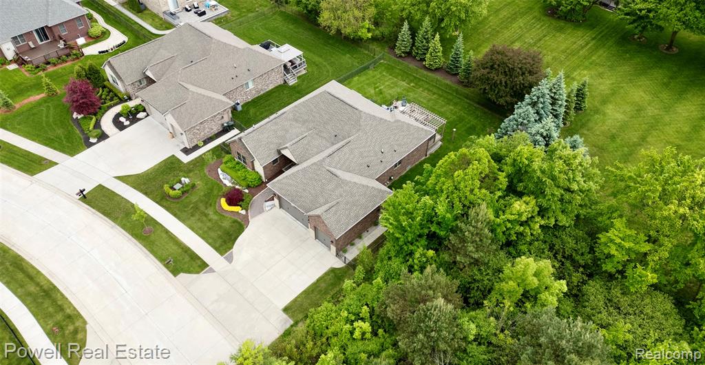 423 Verona Drive, Rochester Hills, MI 48307 — Photo 39