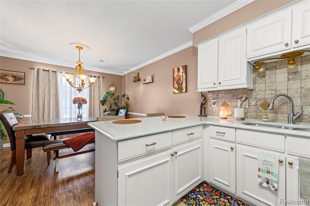 806 Country Club Drive, Saint Clair Shores, MI 48082 — Photo 4