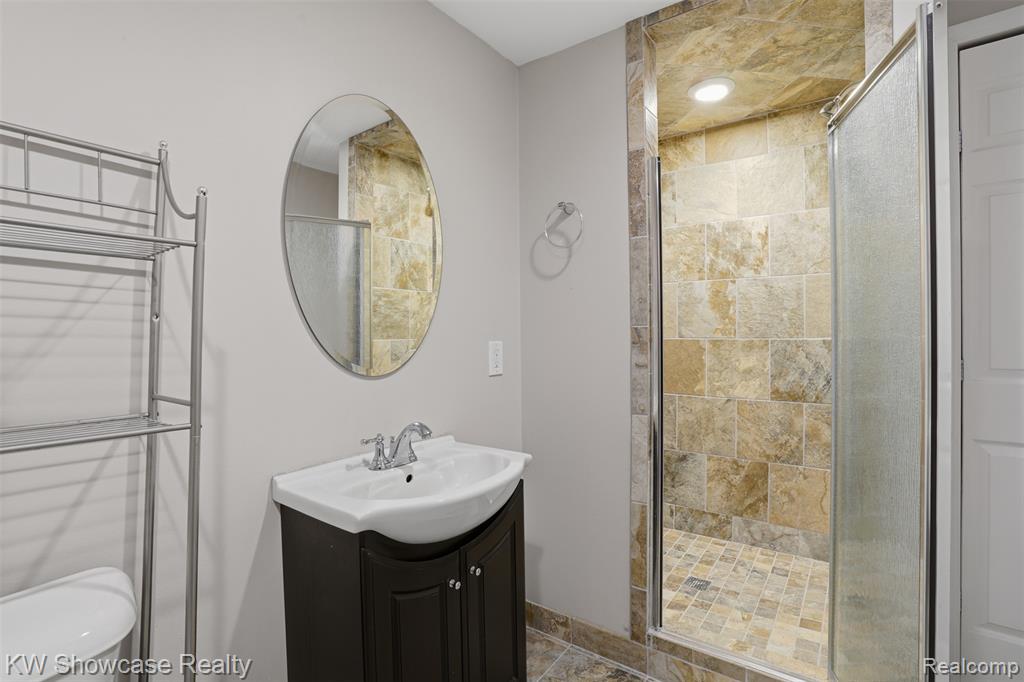 2185 Arapahoe Basin, White Lake, MI 48383 — Photo 29