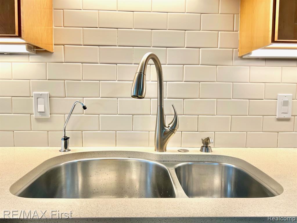 4516 Robinwood Avenue, Royal Oak, MI 48073 — Photo 11