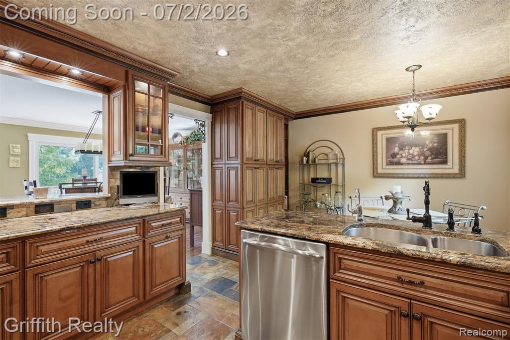 4603 Golf View Drive, Brighton, MI 48116 — Photo 13