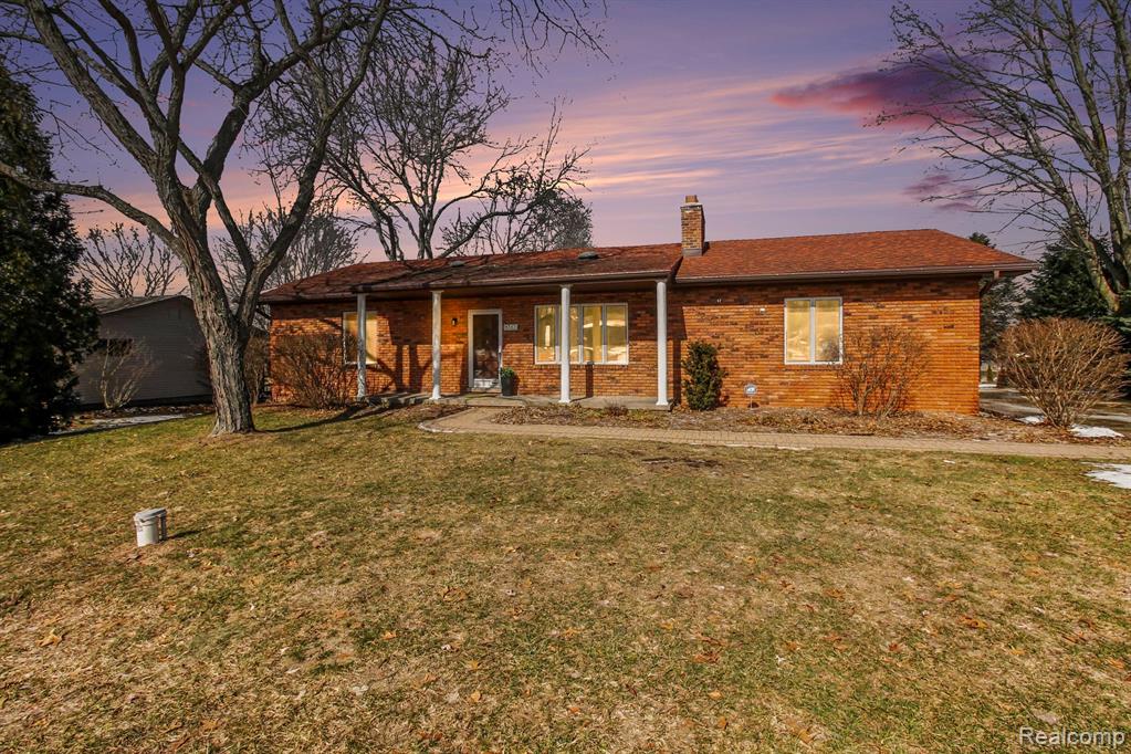 8783 SKYLANE Drive, Brighton, MI 48114 — Photo 36