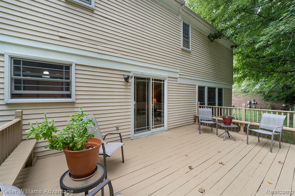 7231 Timber Ridge Trail, Westland, MI — Photo 20