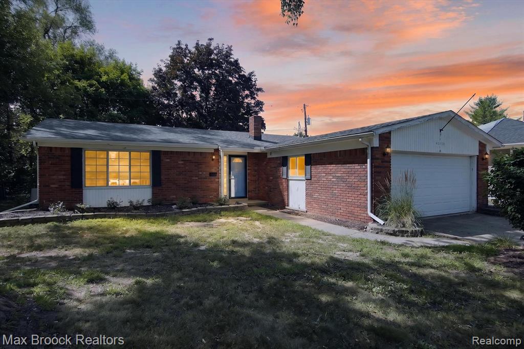 42459 Postiff Avenue, Plymouth, MI 48170