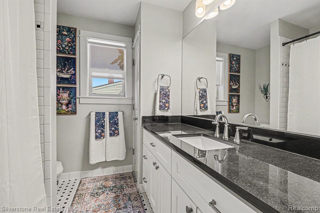 501 N Kenwood Avenue, Royal Oak, MI 48067 — Photo 16
