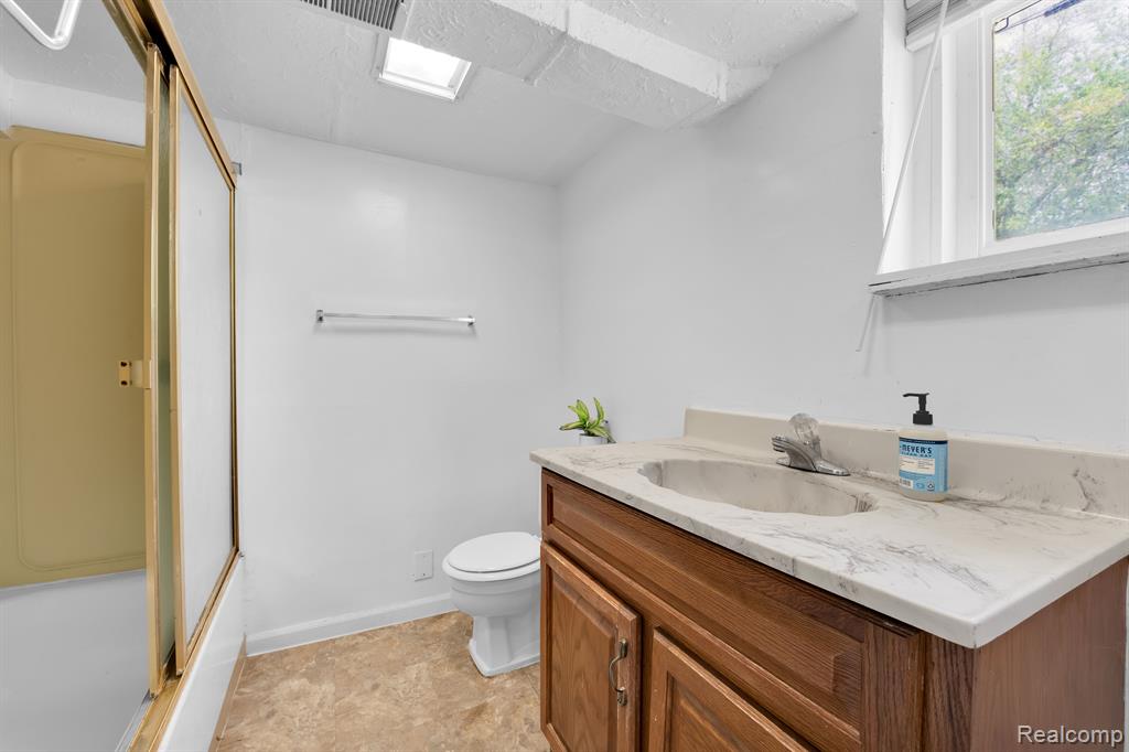 304 EMMET Street, Ypsilanti, MI 48197 — Photo 26
