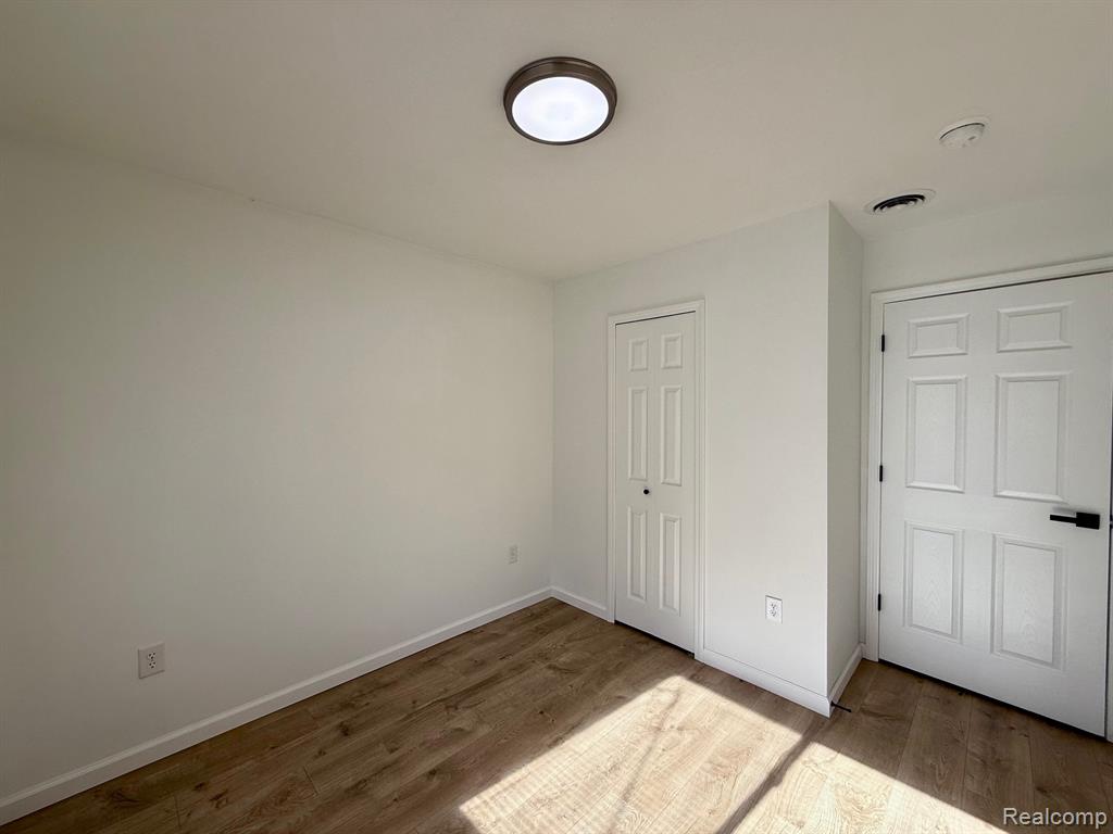 45949 Bontekos Avenue, Belleville, MI 48111 — Photo 25