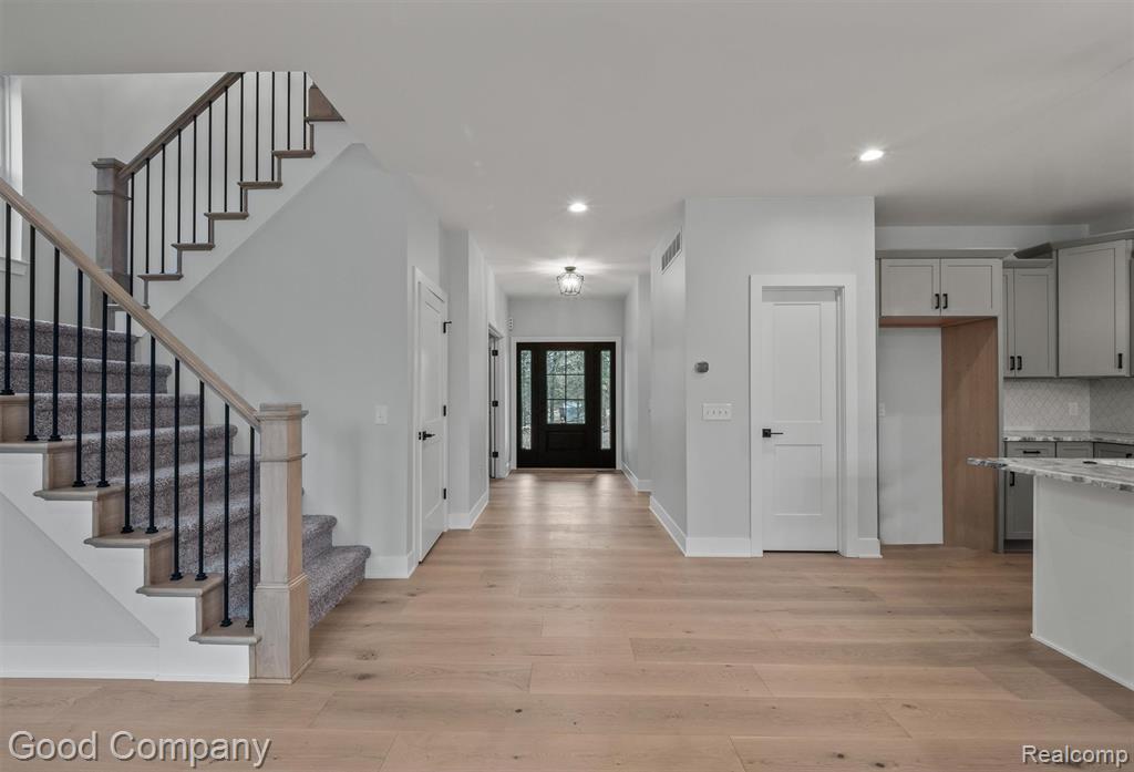 640 Sunnybeach Drive, White Lake, MI — Photo 4