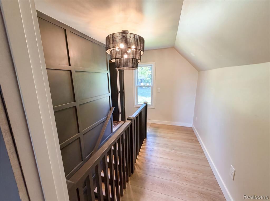492 Algene Street, Lake Orion, MI 48362 — Photo 16