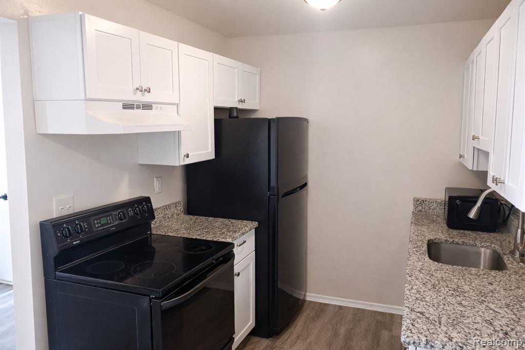 10052 Allen Pointe Drive, Allen Park, MI 48101 — Photo 5