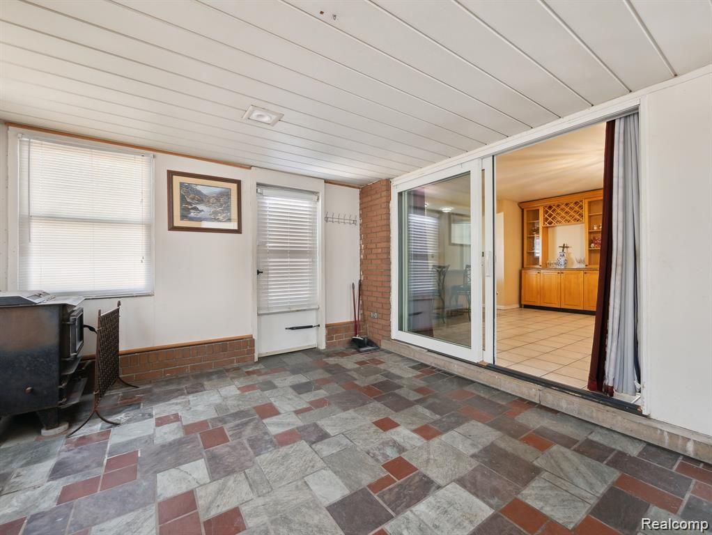 664 BUCKINGHAM Avenue, Lincoln Park, MI 48146 — Photo 20