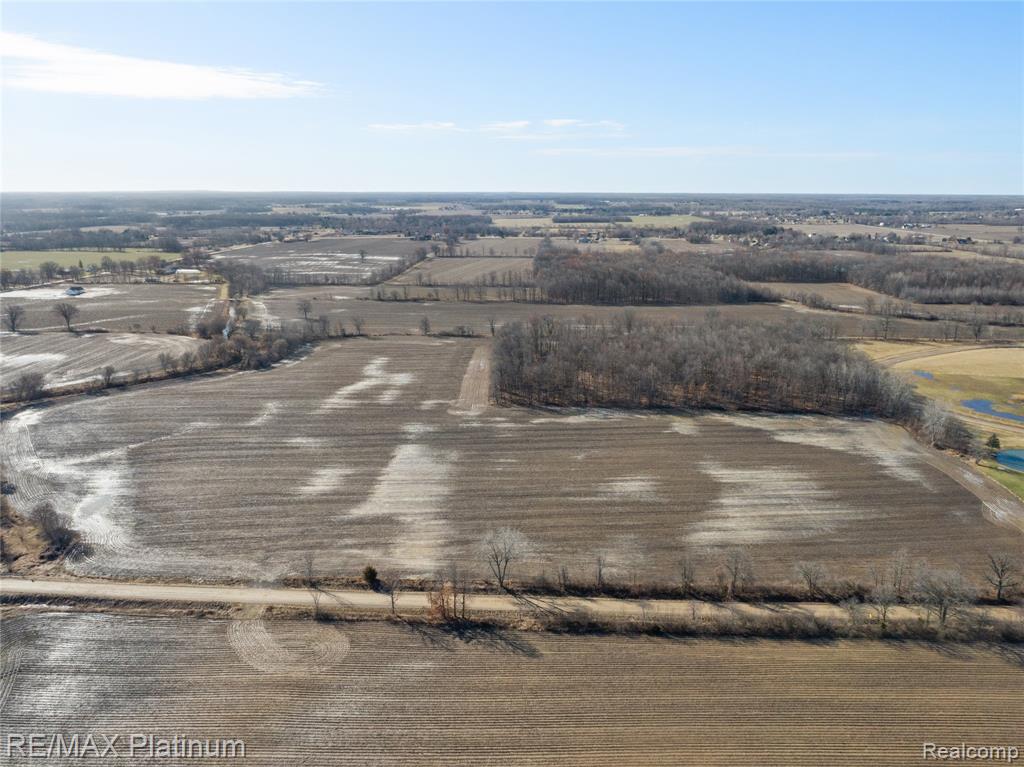 1136 S Nichols Road, Swartz Creek, MI 48473 — Photo 9