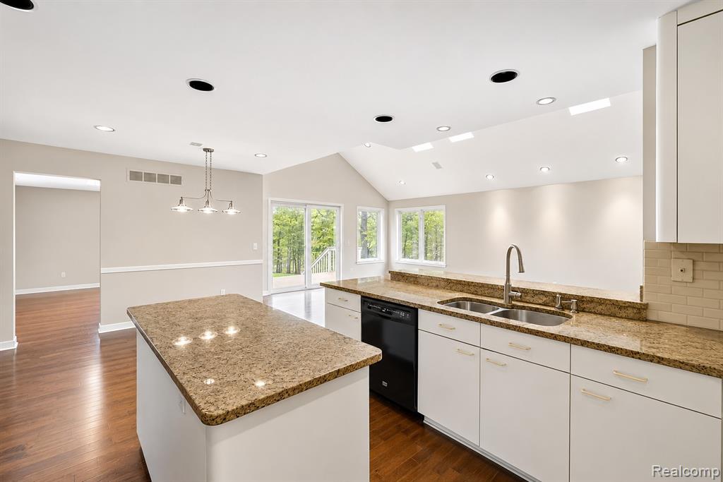 4461 Cherry Hill Drive, Orchard Lake Village, MI 48323 — Photo 6