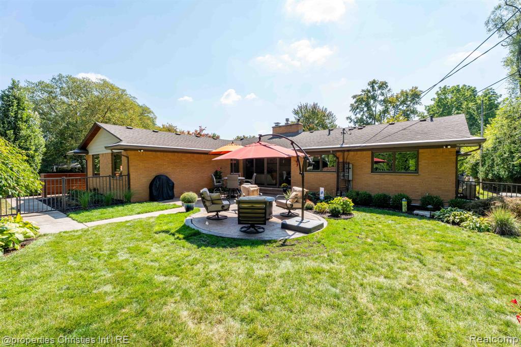 19418 Warwick Street, Beverly Hills, MI 48025 — Photo 60