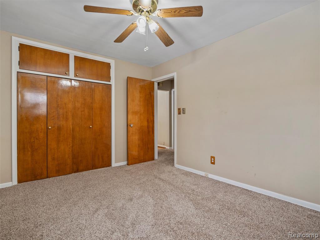 44833 MADDELEIN Street, Clinton Twp, MI 48036 — Photo 18