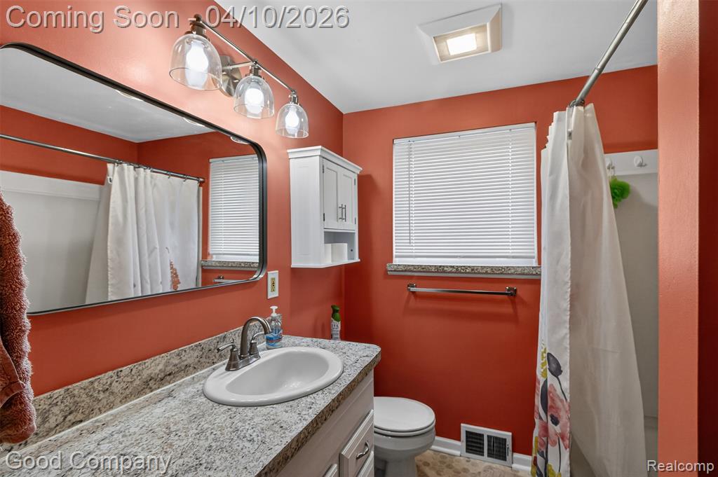 41036 Paign Drive, Sterling Heights, MI 48313 — Photo 12