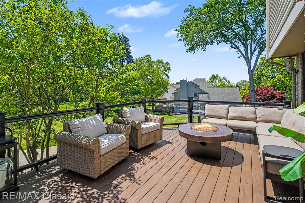 54853 Walnut Drive, New Hudson, MI 48165 — Photo 38
