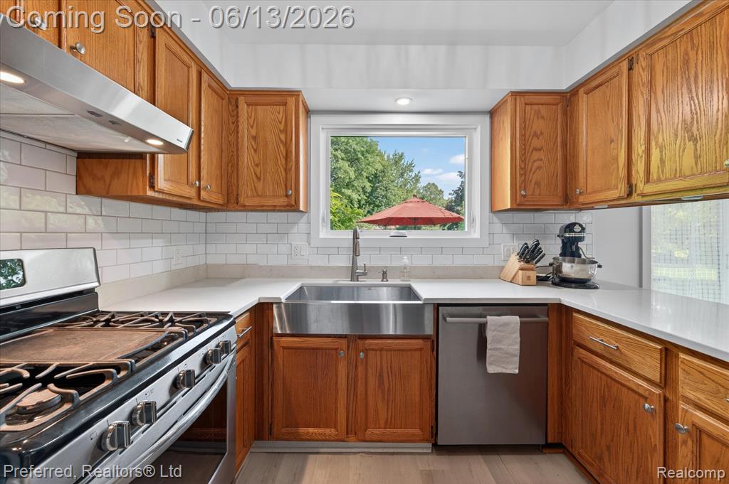 43751 Oakbrook Road, Canton, MI 48187 — Photo 20